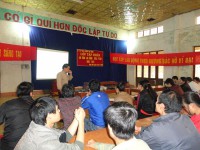 Đ/c Đinh Văn Lai lên lớp tập huấn An toàn vê sinh lao động tại Công ty.