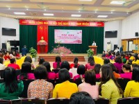 Liên đoàn Lao động thành phố phối hợp với Ban Vì sự tiến bộ phụ nữ thành phố Cao Bằng tổ chức chương trình gặp mặt nhân kỷ niệm 113 năm Ngày Quốc tế Phụ nữ 8/3 và 1983 năm khởi nghĩa Hai Bà Trưng