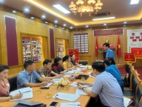 Đoàn giám sát Liên đoàn Lao động tỉnh giám sát chuyên đề tại CĐCS Kho bạc nhà nước Cao Bằng