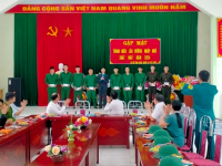 Liên đoàn Lao động huyện Quảng Hoà gặp mặt, tặng quà thanh niên lên đường nhập ngũ năm 2024