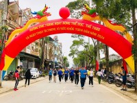Công nhân, viên chức, người lao động huyện Hòa An tham gia Ngày chạy Olympic vì sức khỏe toàn dân năm 2024