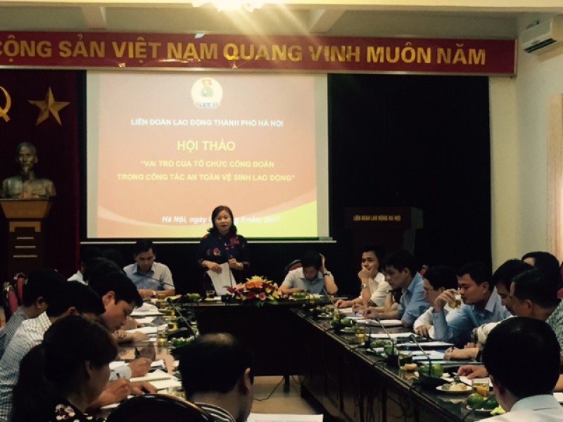 Chủ tịch LĐLĐ TP Nguyễn Thị Tuyến phát biểu khai mạc hội thảo