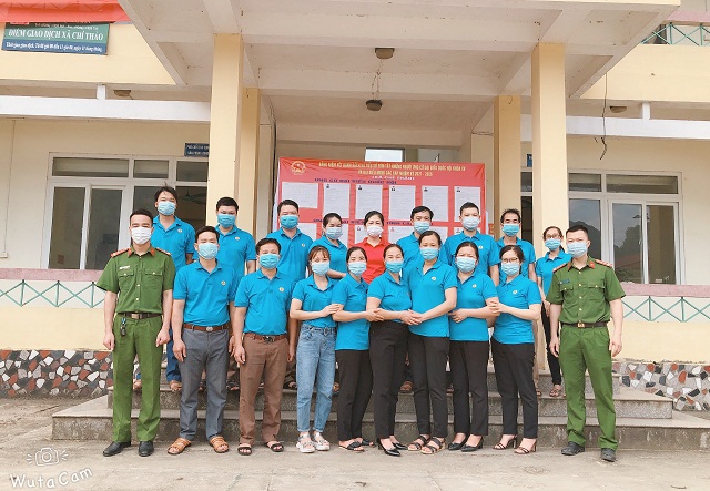 Liên đoàn Lao động Quảng Hòa: Đoàn viên công đoàn tích cực hưởng ứng thực hiện may, mặc áo đồng phục nhận diện công đoàn Việt Nam.