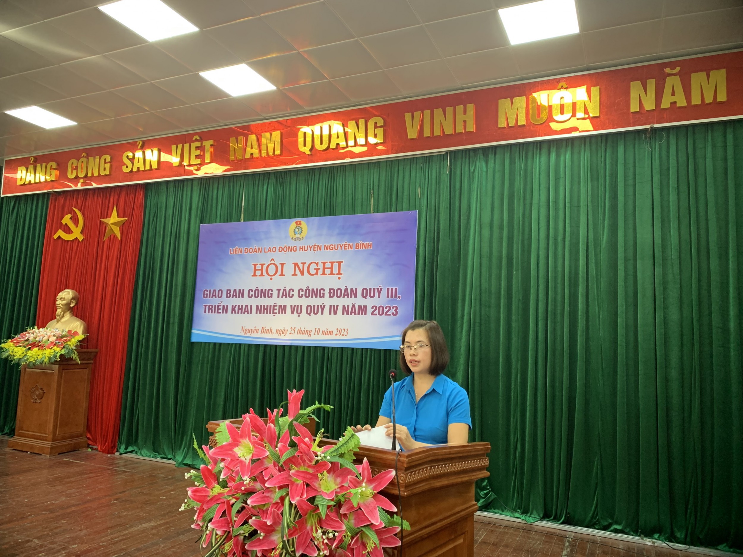 Đồng chí Chu Thị Phương Chủ tịch LĐLĐ huyện phát biểu khai mạc hội nghị