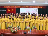 Nữ CNVCLĐ Công ty cổ phần Gang thép Cao Bằng hưởng ứng Tuần lễ Áo dài Việt Nam