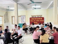 Công đoàn Trường Phổ thông dân tộc nội trú Trung học cơ sở Nguyên Bình tổ chức “Bữa cơm công đoàn” năm 2024