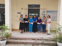 Công đoàn cơ sở trường MN Nước Hai tặng...
