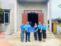 Liên đoàn Lao động huyện Trùng Khánh: Trao tiền hỗ trợ làm nhà Mái ấm Công đoàn