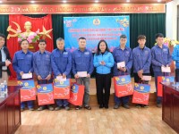 Liên đoàn Lao động tỉnh thăm, tặng quà Tết đoàn viên, người lao động nhân dịp Tết Nguyên đán Bính Ngọ 2026!