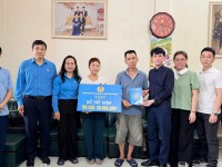 Cụm thi đua số 3 trao sổ tiết kiệm hỗ...