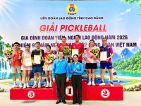 Sôi nổi Giải Pickleball gia đình đoàn viên, công nhân lao động chào mừng kỷ niệm 97 năm Ngày thành lập Công đoàn Việt Nam