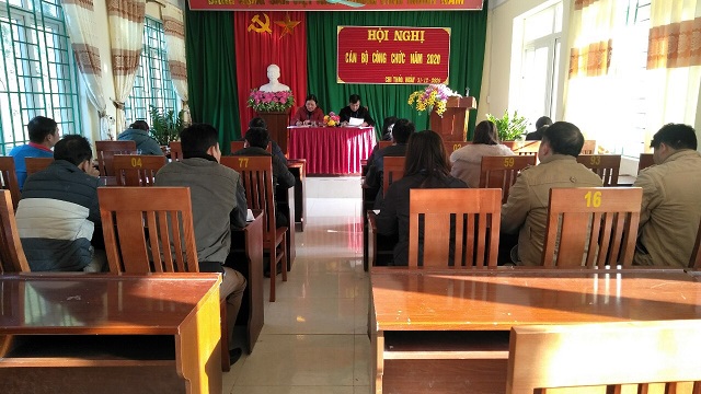 Liên đoàn Lao động huyện Quảng Hòa: Công đoàn cơ sở (CĐCS) phối hợp với chính quyền tổ chức Hội nghị Cán bộ công chức năm 2020