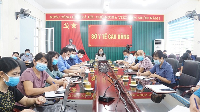 Các đại biểu tham dự Hội nghị tại điểm cầu tỉnh Cao Bằng.
