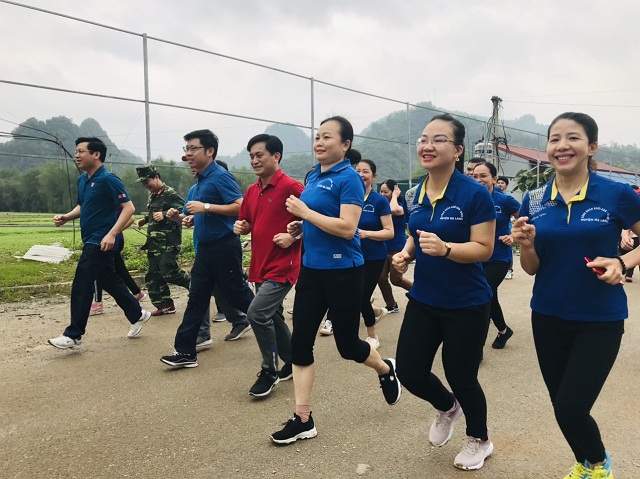 Hạ Lang: Lễ phát động Ngày chạy Olympic vì sức khỏe toàn dân năm 2021