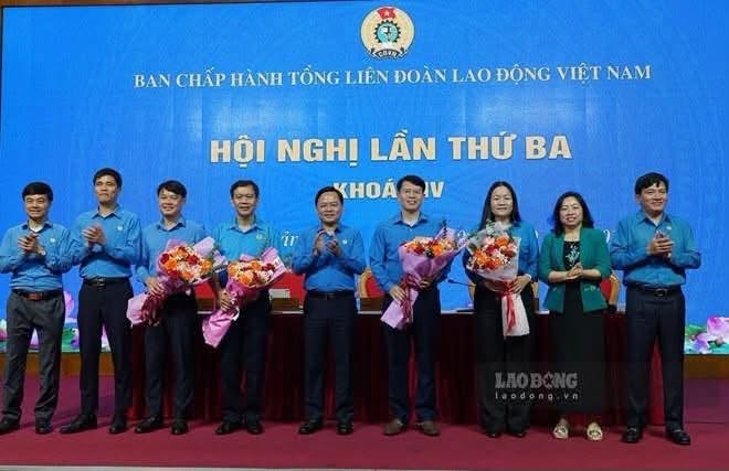ĐỒNG CHÍ HÀ NGỌC TÚ ĐƯỢC BẦU BỔ SUNG VÀO BAN CHẤP HÀNH TỔNG LIÊN ĐOÀN LAO ĐỘNG VIỆT NAM KHÓA XIV 